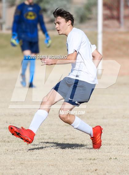 Thumbnail 3 in Coolidge vs Ben Franklin (Bohdie Larson Celebration Classic) photogallery.