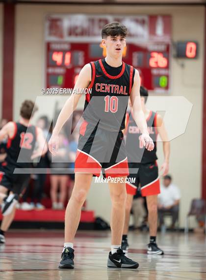 Thumbnail 3 in Brooks vs. Central photogallery.