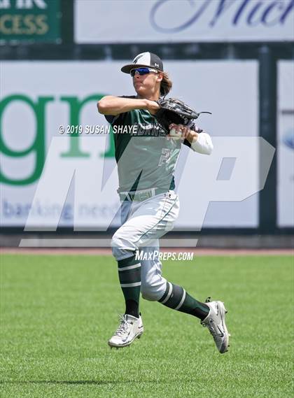 Thumbnail 3 in Manchester Essex vs. Tahanto Regional (MIAA Division 4 Final) photogallery.