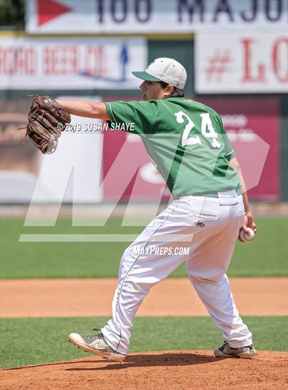 Thumbnail 3 in Manchester Essex vs. Tahanto Regional (MIAA Division 4 Final) photogallery.