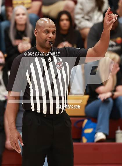 Thumbnail 2 in Severance vs. Windsor (CHSAA 5A Round 1) photogallery.