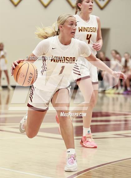 Thumbnail 2 in Severance vs. Windsor (CHSAA 5A Round 1) photogallery.
