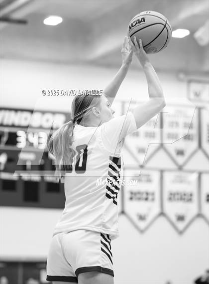 Thumbnail 1 in Severance vs. Windsor (CHSAA 5A Round 1) photogallery.