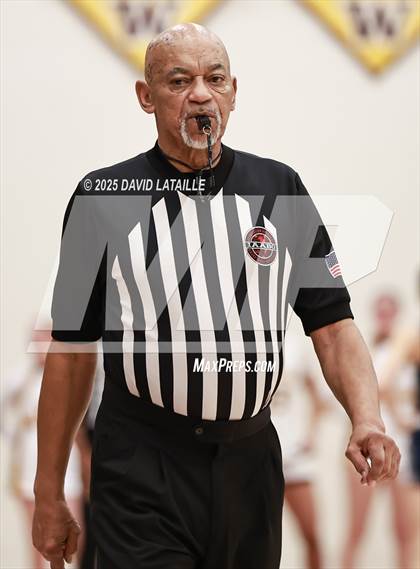 Thumbnail 2 in Severance vs. Windsor (CHSAA 5A Round 1) photogallery.
