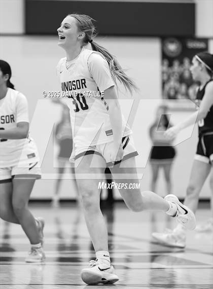 Thumbnail 2 in Severance vs. Windsor (CHSAA 5A Round 1) photogallery.