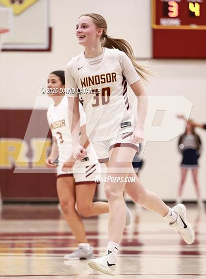 Thumbnail 1 in Severance vs. Windsor (CHSAA 5A Round 1) photogallery.