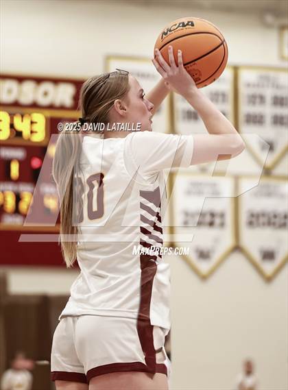 Thumbnail 2 in Severance vs. Windsor (CHSAA 5A Round 1) photogallery.