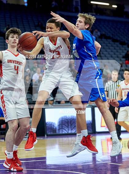 Thumbnail 1 in University vs. La Jolla Country Day (CIF State D3 Final) photogallery.