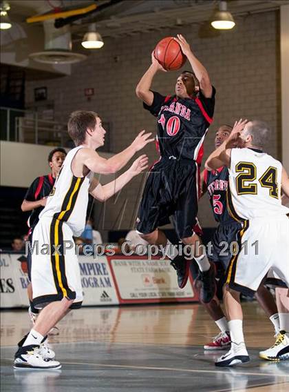 Thumbnail 3 in Etiwanda vs. Ventura (I have a Dream Classic) photogallery.
