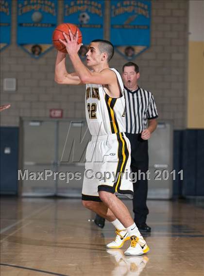 Thumbnail 3 in Etiwanda vs. Ventura (I have a Dream Classic) photogallery.