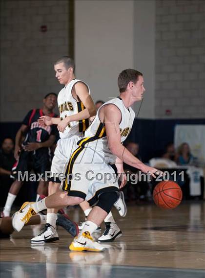 Thumbnail 3 in Etiwanda vs. Ventura (I have a Dream Classic) photogallery.