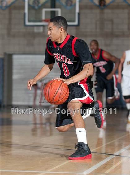 Thumbnail 2 in Etiwanda vs. Ventura (I have a Dream Classic) photogallery.