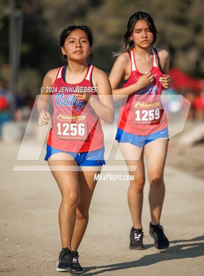 Thumbnail 2 in Larry Burgess Las Vegas Invitational (Girls) photogallery.