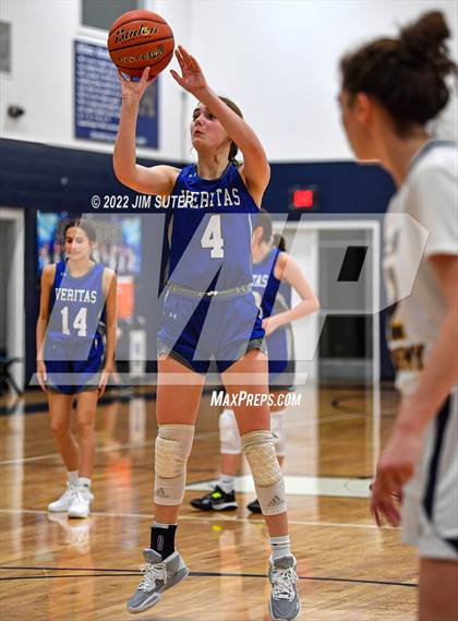 Thumbnail 3 in Allen Academy vs Veritas Academy photogallery.