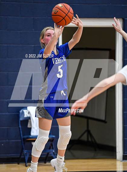 Thumbnail 1 in Allen Academy vs Veritas Academy photogallery.