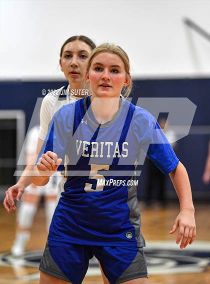 Thumbnail 3 in Allen Academy vs Veritas Academy photogallery.