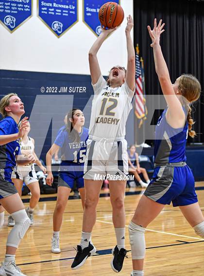 Thumbnail 3 in Allen Academy vs Veritas Academy photogallery.