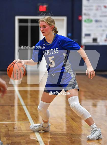 Thumbnail 1 in Allen Academy vs Veritas Academy photogallery.