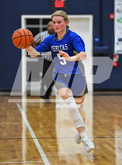 Thumbnail 3 in Allen Academy vs Veritas Academy photogallery.