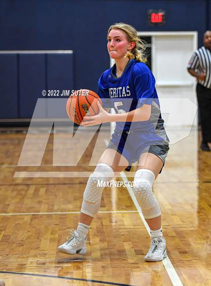 Thumbnail 3 in Allen Academy vs Veritas Academy photogallery.