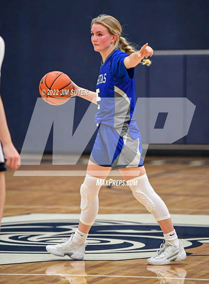 Thumbnail 2 in Allen Academy vs Veritas Academy photogallery.