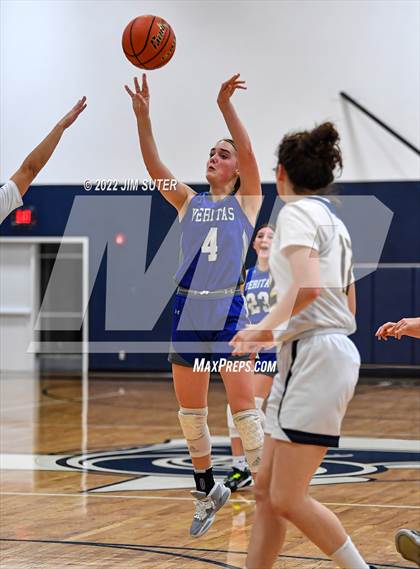 Thumbnail 2 in Allen Academy vs Veritas Academy photogallery.