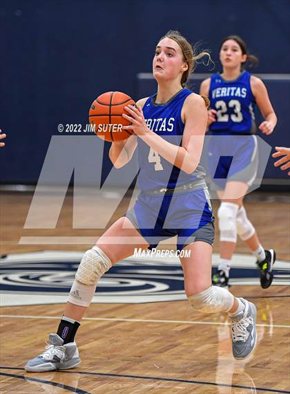 Thumbnail 3 in Allen Academy vs Veritas Academy photogallery.