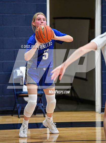 Thumbnail 3 in Allen Academy vs Veritas Academy photogallery.