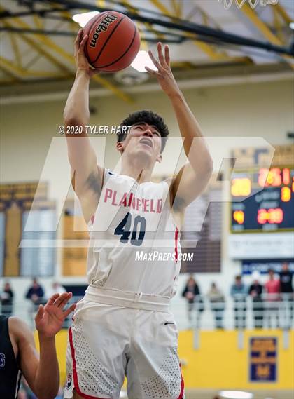 Thumbnail 2 in Brownsburg vs. Plainfield (IHSAA 4A Sectional Championship) photogallery.
