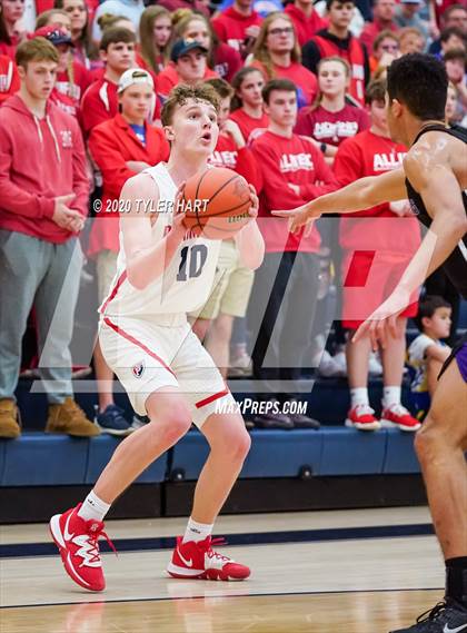Thumbnail 2 in Brownsburg vs. Plainfield (IHSAA 4A Sectional Championship) photogallery.