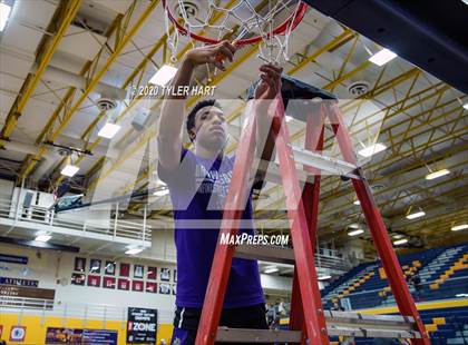 Thumbnail 2 in Brownsburg vs. Plainfield (IHSAA 4A Sectional Championship) photogallery.