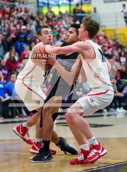 Thumbnail 1 in Brownsburg vs. Plainfield (IHSAA 4A Sectional Championship) photogallery.