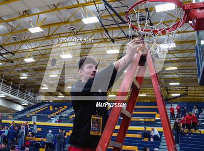 Thumbnail 2 in Brownsburg vs. Plainfield (IHSAA 4A Sectional Championship) photogallery.