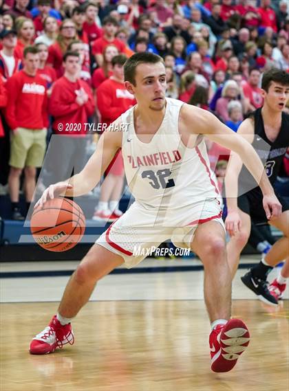 Thumbnail 1 in Brownsburg vs. Plainfield (IHSAA 4A Sectional Championship) photogallery.