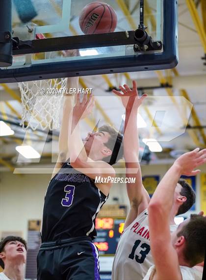 Thumbnail 2 in Brownsburg vs. Plainfield (IHSAA 4A Sectional Championship) photogallery.