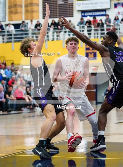 Thumbnail 1 in Brownsburg vs. Plainfield (IHSAA 4A Sectional Championship) photogallery.