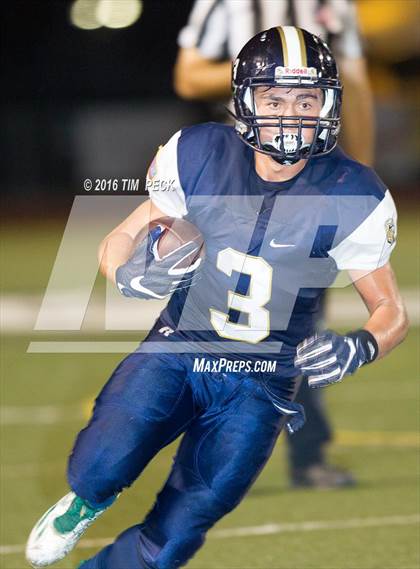 Thumbnail 3 in Calvary Chapel vs. Santa Ana photogallery.