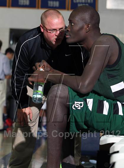 Thumbnail 3 in Brethren Christian vs Viewpoint (MaxPreps Holiday Classic) photogallery.