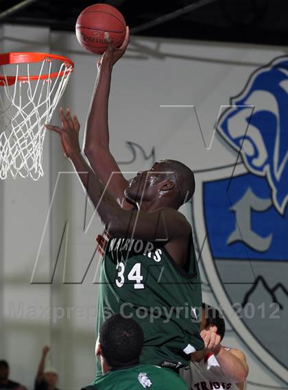 Thumbnail 1 in Brethren Christian vs Viewpoint (MaxPreps Holiday Classic) photogallery.