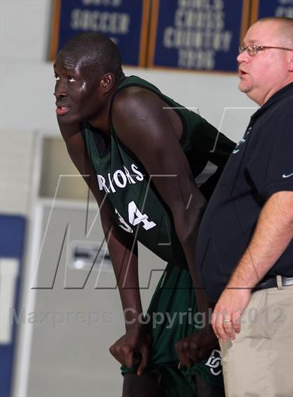 Thumbnail 3 in Brethren Christian vs Viewpoint (MaxPreps Holiday Classic) photogallery.