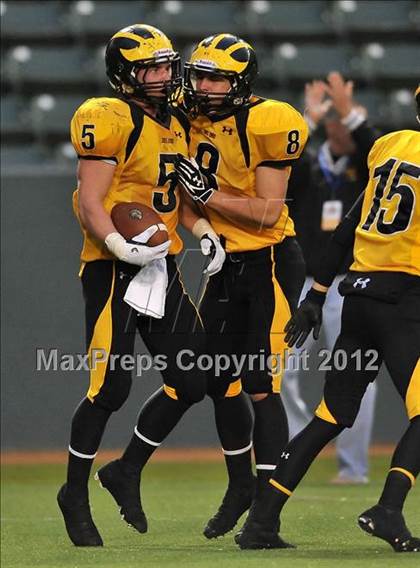 Thumbnail 2 in Del Oro vs. Helix (CIF State D2 Final) photogallery.