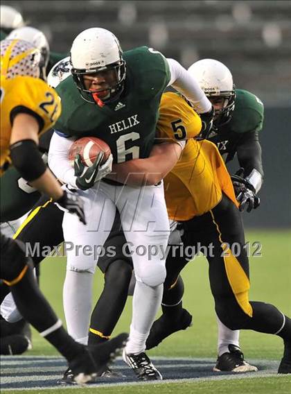 Thumbnail 2 in Del Oro vs. Helix (CIF State D2 Final) photogallery.