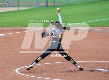 Thumbnail 3 in Lee [Robert E.] vs East Central (NISD Softball Tournament) photogallery.