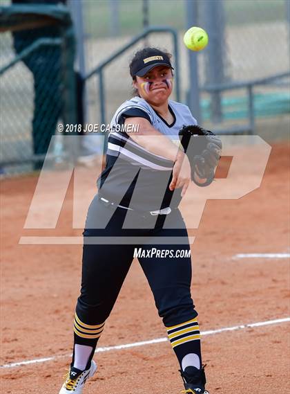 Thumbnail 2 in Lee [Robert E.] vs East Central (NISD Softball Tournament) photogallery.