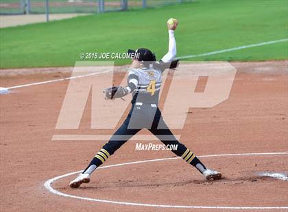 Thumbnail 1 in Lee [Robert E.] vs East Central (NISD Softball Tournament) photogallery.