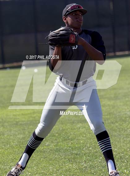 Thumbnail 1 in South Hills vs Bonita photogallery.