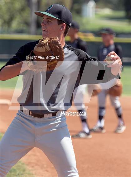 Thumbnail 1 in South Hills vs Bonita photogallery.