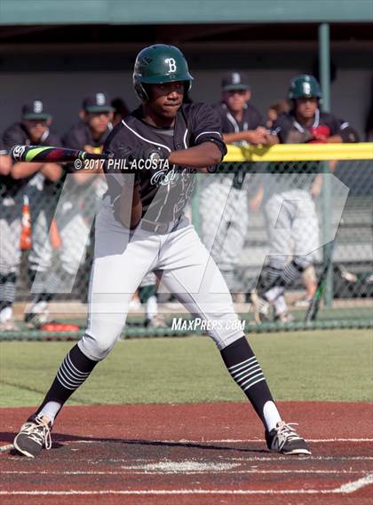Thumbnail 2 in South Hills vs Bonita photogallery.