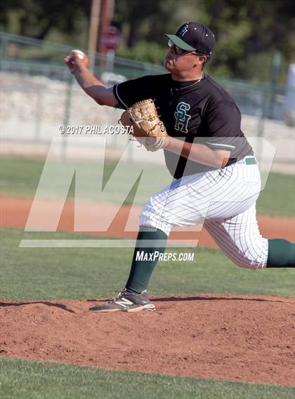Thumbnail 1 in South Hills vs Bonita photogallery.