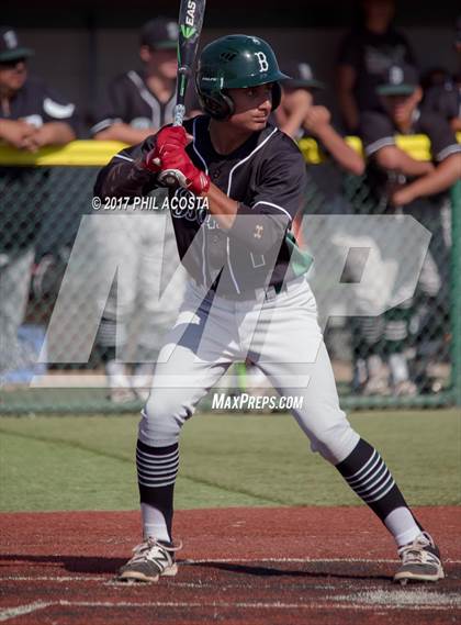 Thumbnail 1 in South Hills vs Bonita photogallery.